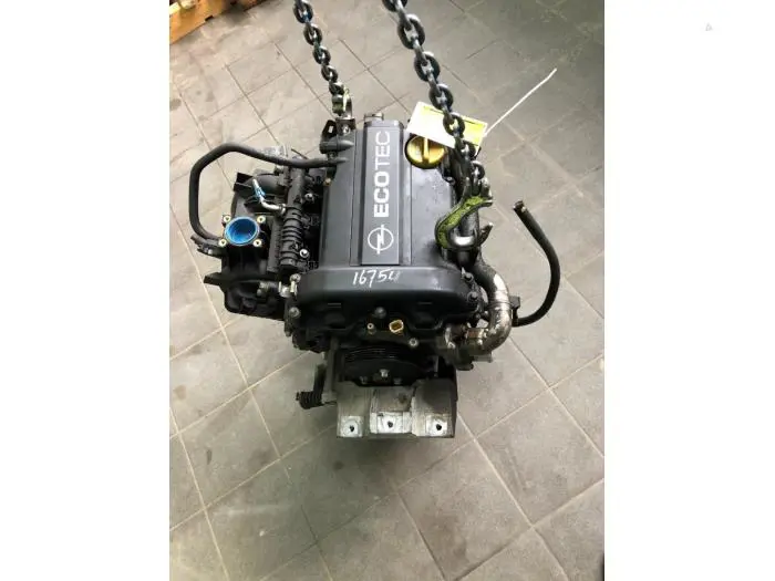 Motor Opel Agila